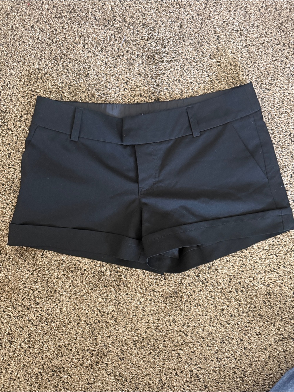 Arden B Black Cuffed shorts. Size 4